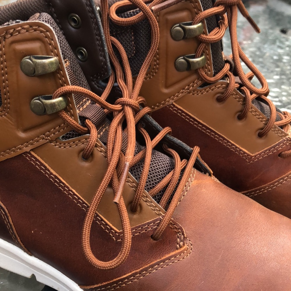 Timberland Boots - Picture 3 of 5